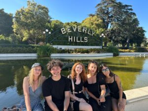 Kim與不同國藉朋友到美國LA自駕遊的著名景點Beverly Hills